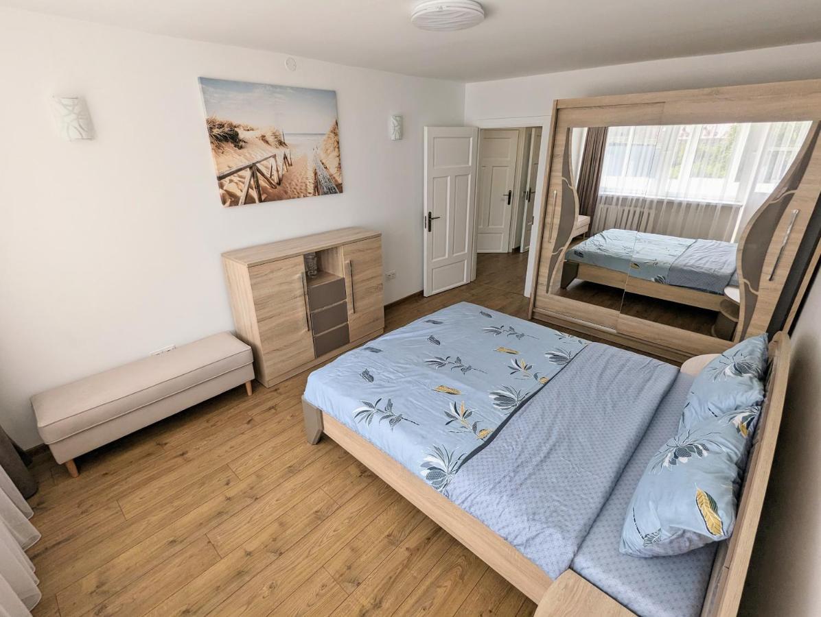 Lovely 2-Bedroom Flat In The Heart Of ドルスキニンカイ エクステリア 写真