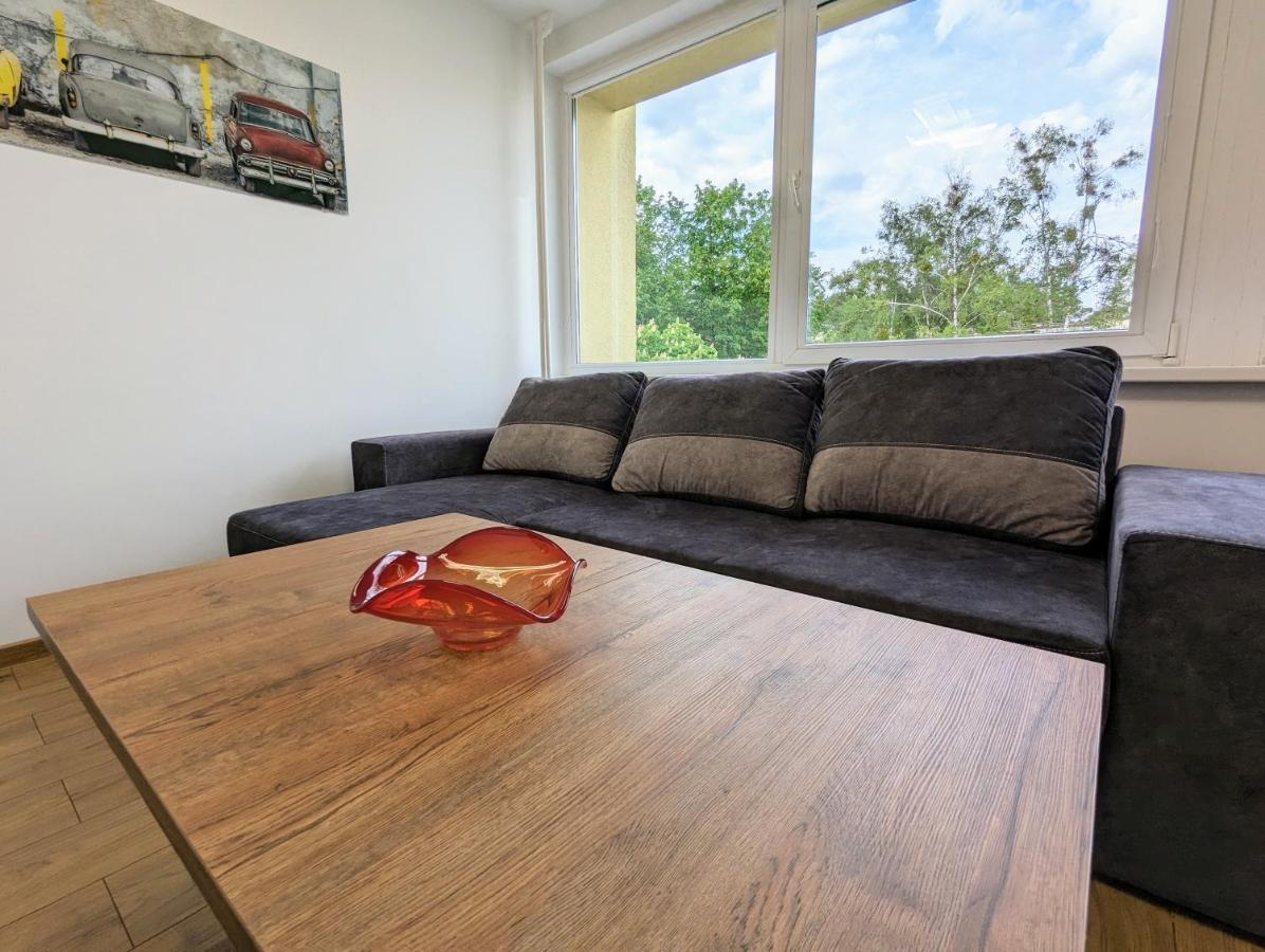 Lovely 2-Bedroom Flat In The Heart Of ドルスキニンカイ エクステリア 写真