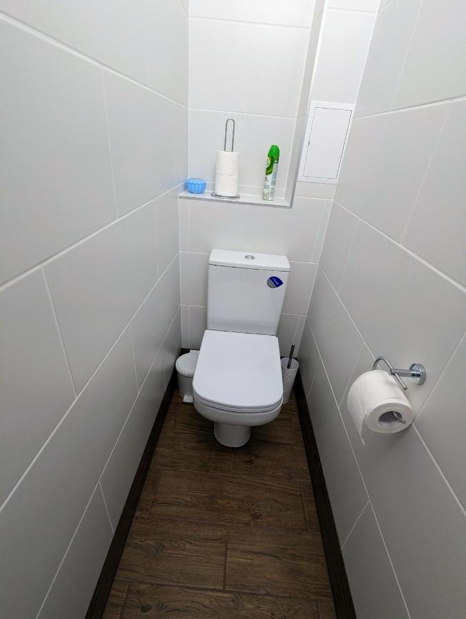 Lovely 2-Bedroom Flat In The Heart Of ドルスキニンカイ エクステリア 写真